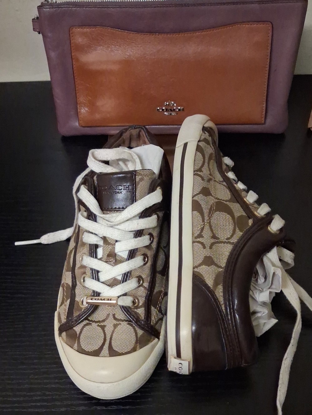 Coach BUNDLE CLUTCH AND SNEAKERS SIZE 7.5 - Picture 7 of 16